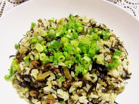 ばっちり美味い！高菜とひじきの和風炒飯